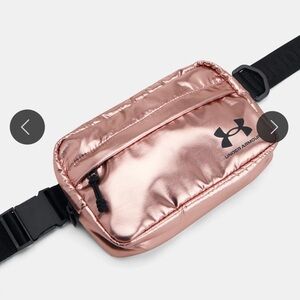 Under Armour
UA Loudon Metallic Waist Bag Crossbody